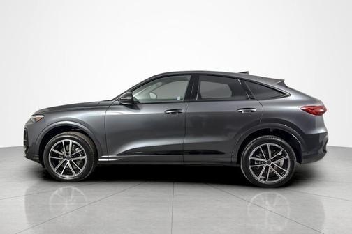 Daytona Gray Metallic 2026 Audi Q5 Sportback Premium Plus TFSI quattro S tronic