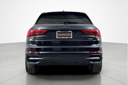 2022 Audi Q3 45 S line Premium