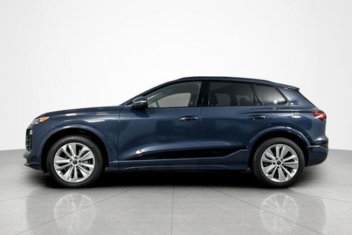 2025 Audi Q6 e-tron Premium