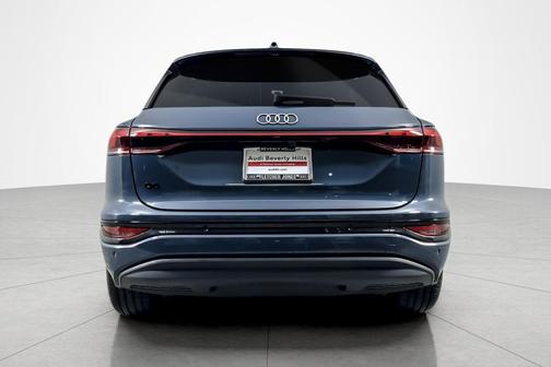2025 Audi Q6 e-tron Premium