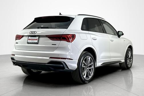Arkona White 2025 Audi Q3 Premium 45 TFSI S line quattro Tiptronic