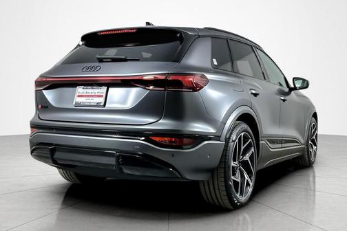 2025 Audi SQ6 e-tron Premium Plus quattro