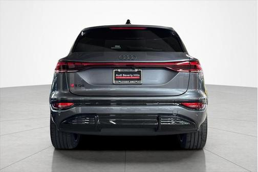 2025 Audi SQ6 e-tron Premium Plus quattro