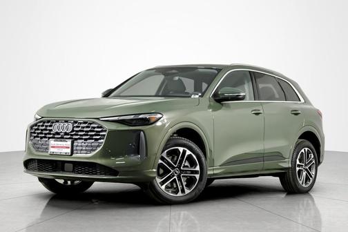 2025 Audi Q5 Premium TFSI quattro S tronic