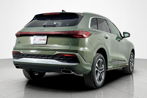 2025 Audi Q5 Premium TFSI quattro S tronic