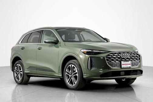 2025 Audi Q5 Premium TFSI quattro S tronic