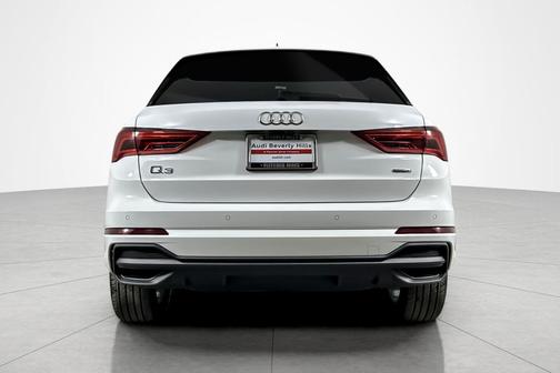 2024 Audi Q3 Premium 45 TFSI S line quattro Tiptronic