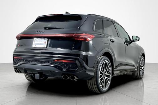 Mythos Black Metallic 2026 Audi SQ5 3.0T Premium Plus