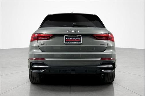 2022 Audi Q3 45 S line Premium