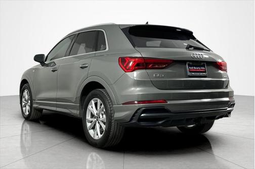 2022 Audi Q3 45 S line Premium