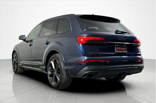 2025 Audi Q7 55 Premium Plus