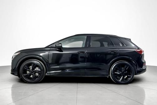 2025 Audi Q4 e-tron Premium 55 quattro