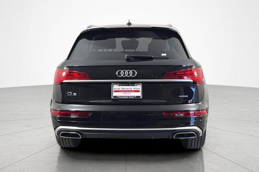 Mythos Black Metallic 2023 Audi Q5 45 S line Premium