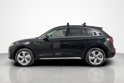 2025 Audi Q5 45 S line Premium Plus