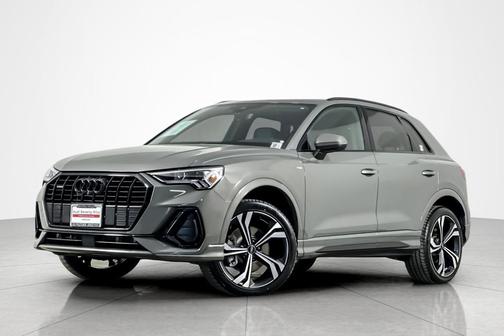 2023 Audi Q3 45 S line Premium Plus