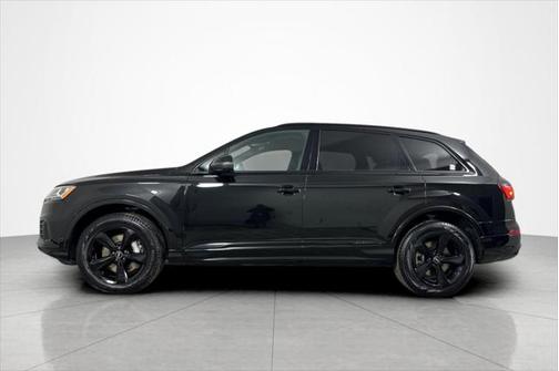 2022 Audi Q7 45 Premium