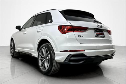 2024 Audi Q3 45 S line Premium Plus