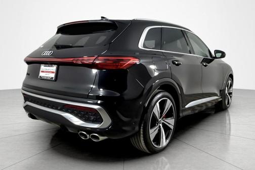 Mythos Black Metallic 2025 Audi SQ5 3.0T Premium Plus