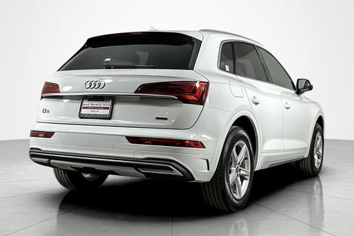 2023 Audi Q5 40 Premium