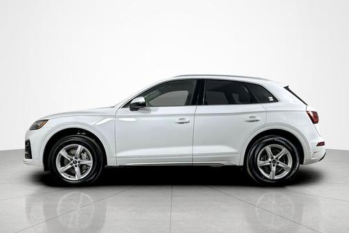 2023 Audi Q5 40 Premium