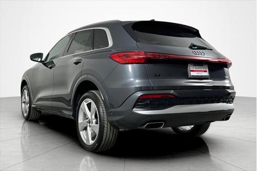 2025 Audi Q5 Premium Plus