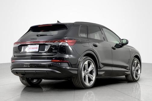 2025 Audi Q4 e-tron Premium Plus 55 quattro