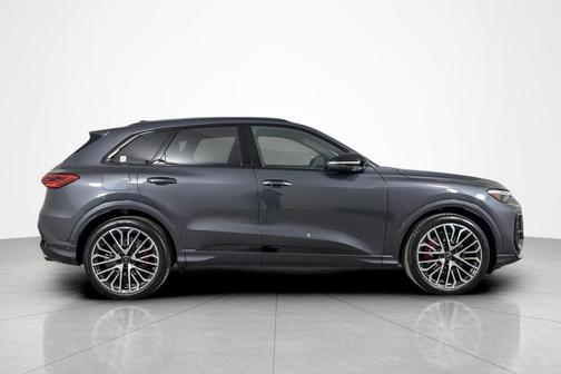 2025 Audi SQ5 3.0T Premium Plus
