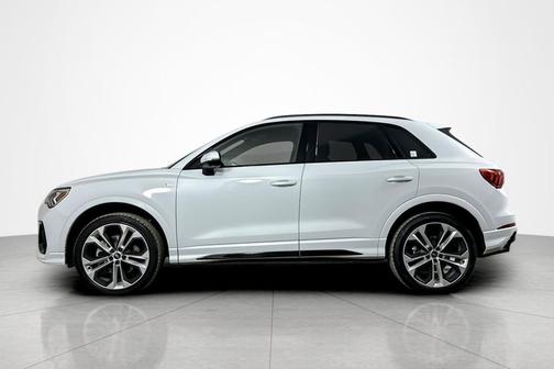 2022 Audi Q3 45 S line Premium Plus