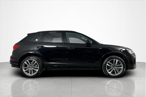 2024 Audi Q3 Premium 45 TFSI S line quattro Tiptronic