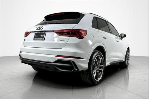 2025 Audi Q3 Premium 45 TFSI S line quattro Tiptronic