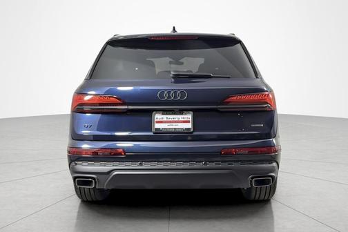 2026 Audi Q7 45 Premium Plus