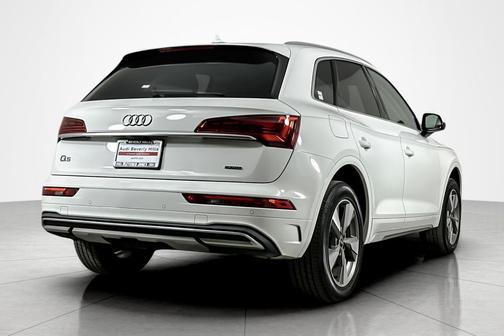 2023 Audi Q5 40 Premium