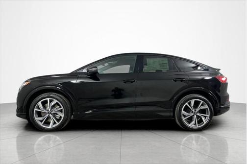 2025 Audi Q4 e-tron Sportback Premium 55 quattro