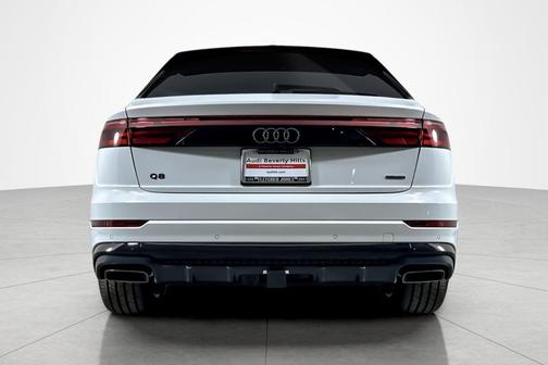 Glacier White Metallic 2026 Audi Q8 55 Premium Plus