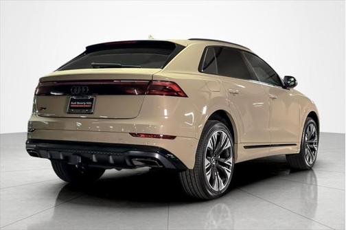 2025 Audi Q8 55 Premium Plus
