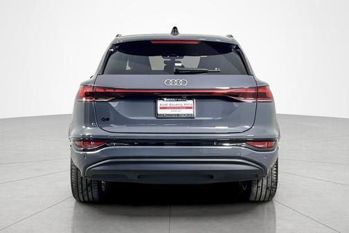 2025 Audi Q6 e-tron Premium Plus