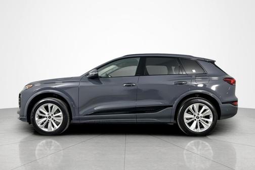 2025 Audi Q6 e-tron Premium Plus