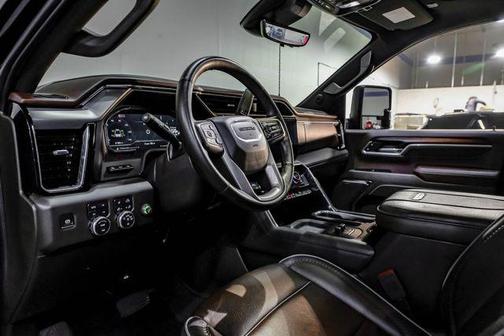 Onyx Black 2024 GMC Sierra 2500 Denali