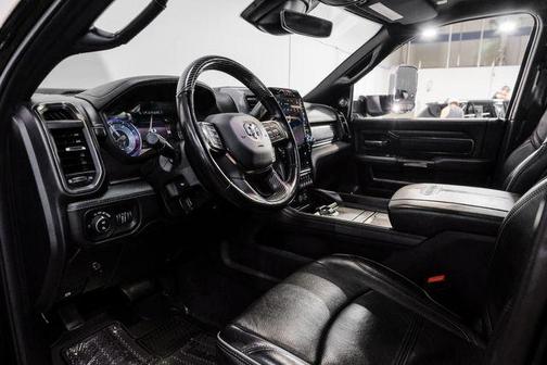 2019 RAM 3500 Limited Crew Cab 4x4 8' Box