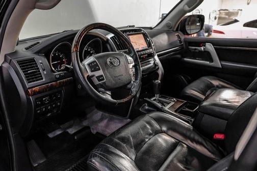 2013 Toyota Land Cruiser Base