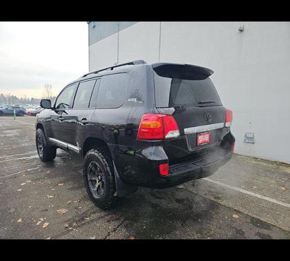 2013 Toyota Land Cruiser Base
