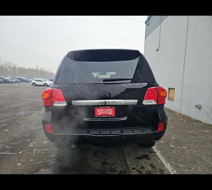 2013 Toyota Land Cruiser Base