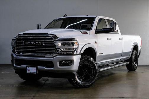2022 RAM 3500 Laramie Crew Cab 4x4 8' Box