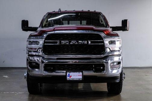 2019 RAM 3500 Tradesman Crew Cab 4x4 8' Box