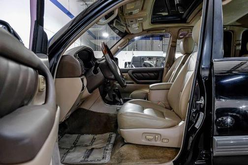 1999 Toyota Land Cruiser Base