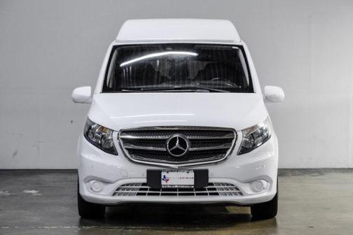 2017 Mercedes-Benz Metris Base