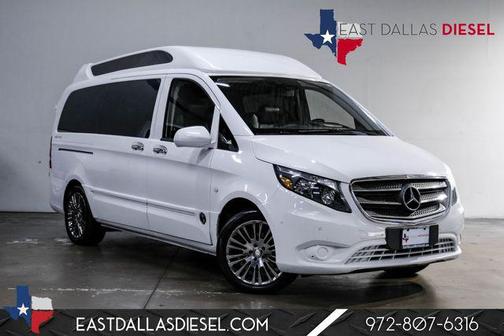 2017 Mercedes-Benz Metris Base