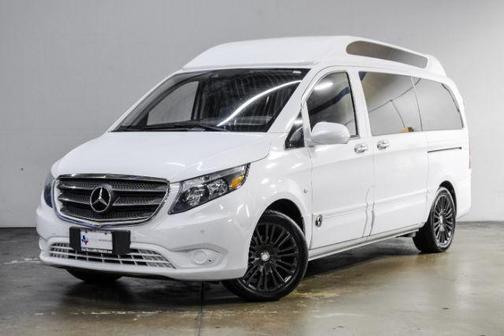 2017 Mercedes-Benz Metris Base