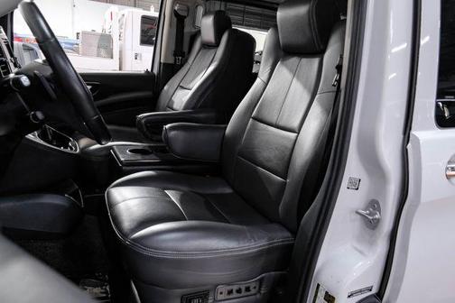 2017 Mercedes-Benz Metris Base