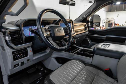 2023 Ford F-450 Limited